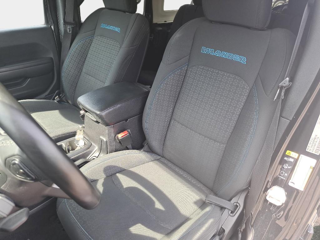 used 2021 Jeep Wrangler Unlimited car, priced at $28,695