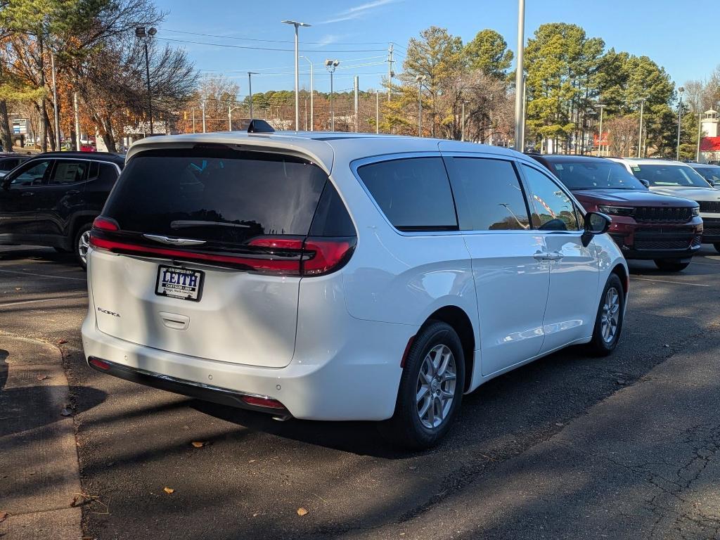 new 2026 Chrysler Pacifica car, priced at $46,165