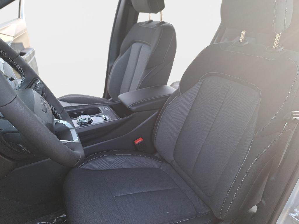 new 2026 Jeep Cherokee car, priced at $40,513