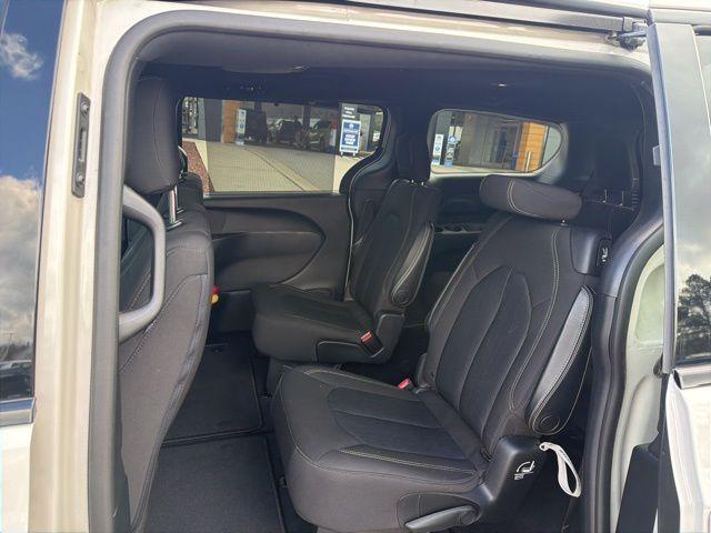 used 2020 Chrysler Pacifica car, priced at $21,997