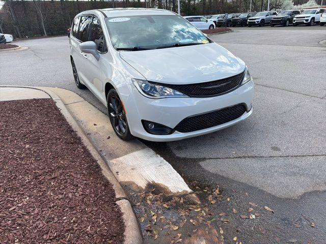 used 2020 Chrysler Pacifica car, priced at $21,997