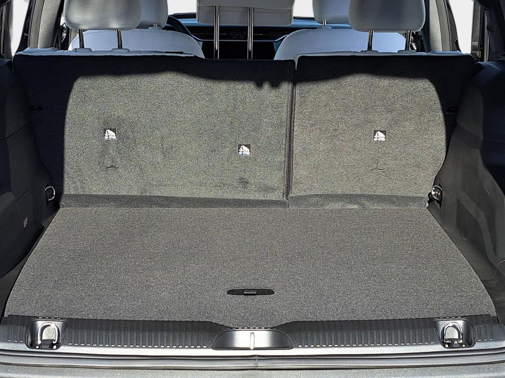 new 2026 Jeep Cherokee car, priced at $39,815