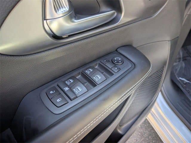 new 2026 Chrysler Pacifica car, priced at $39,631