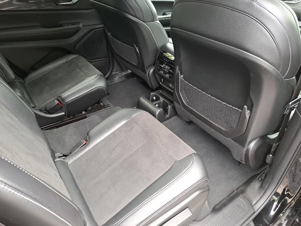 used 2023 Jeep Grand Cherokee L car, priced at $34,393