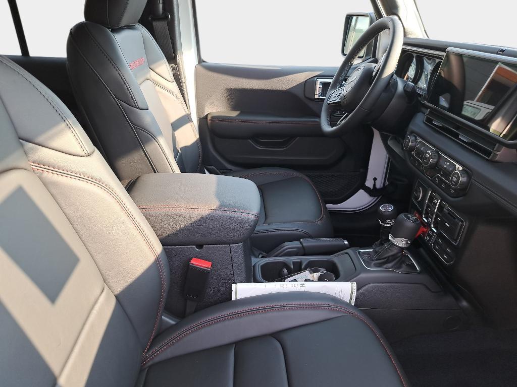 new 2026 Jeep Wrangler car, priced at $58,289