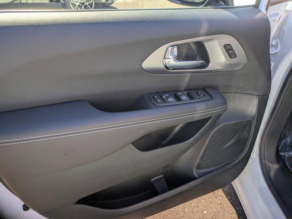 new 2026 Chrysler Pacifica car, priced at $47,145