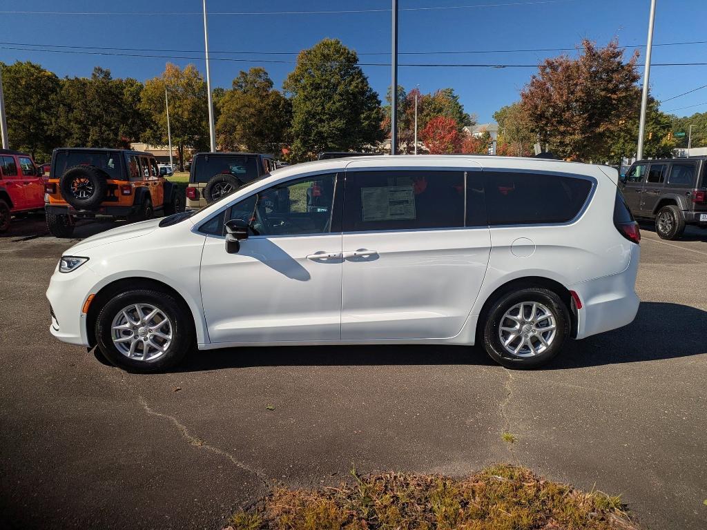 new 2026 Chrysler Pacifica car, priced at $47,145