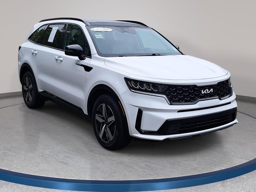 used 2022 Kia Sorento car, priced at $23,097