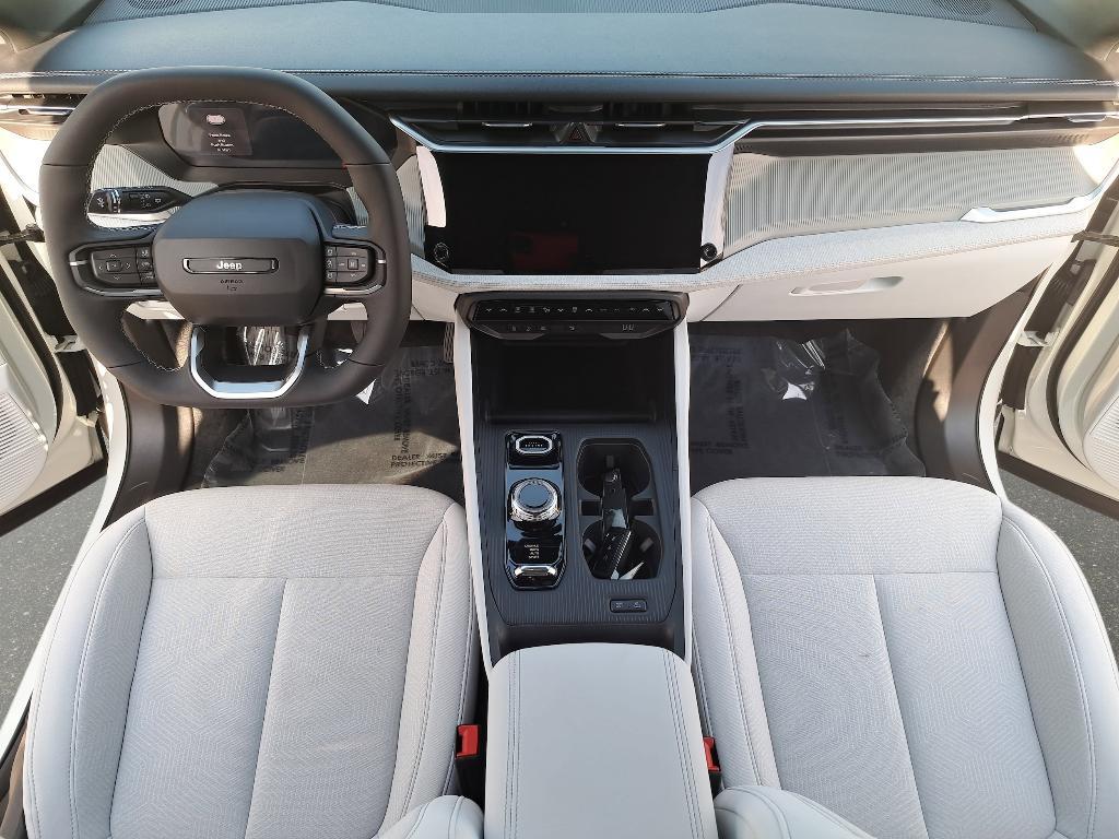 new 2026 Jeep Cherokee car, priced at $39,220