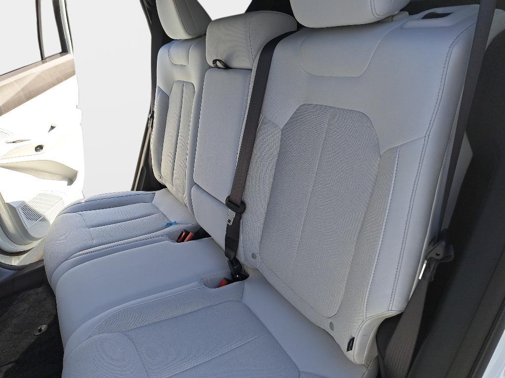 new 2026 Jeep Cherokee car, priced at $41,616