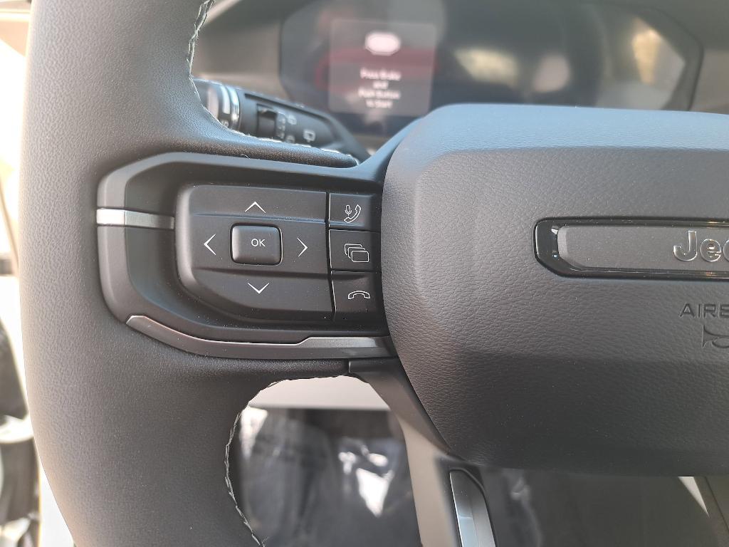 new 2026 Jeep Cherokee car, priced at $39,220