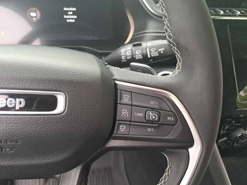 used 2023 Jeep Grand Cherokee car, priced at $29,393