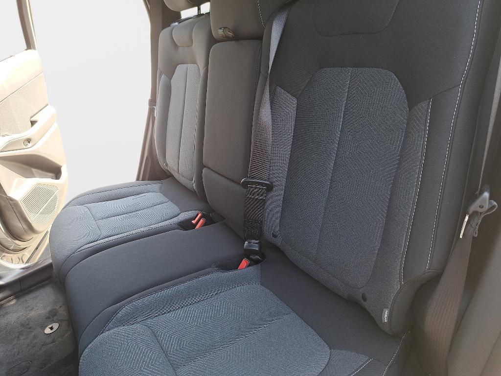 new 2026 Jeep Cherokee car, priced at $39,815