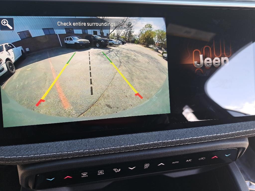 new 2026 Jeep Cherokee car, priced at $39,815