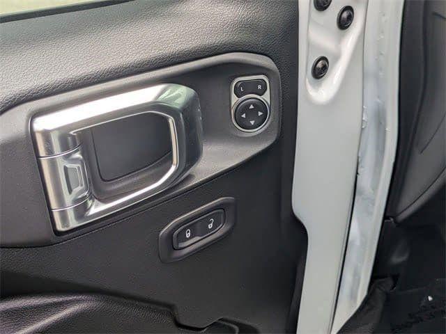 new 2025 Jeep Wrangler car, priced at $48,550