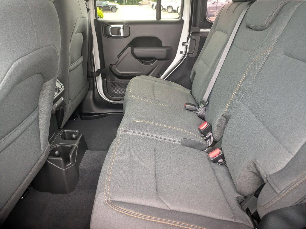 new 2025 Jeep Wrangler car, priced at $48,550