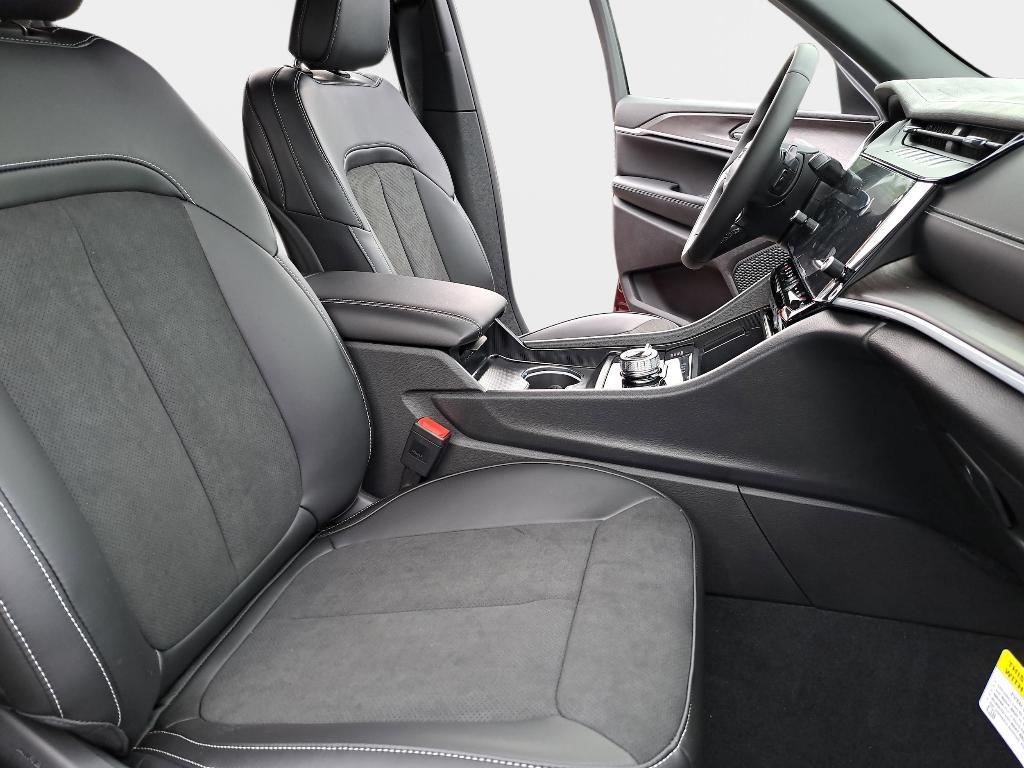 new 2026 Jeep Grand Cherokee L car, priced at $45,851