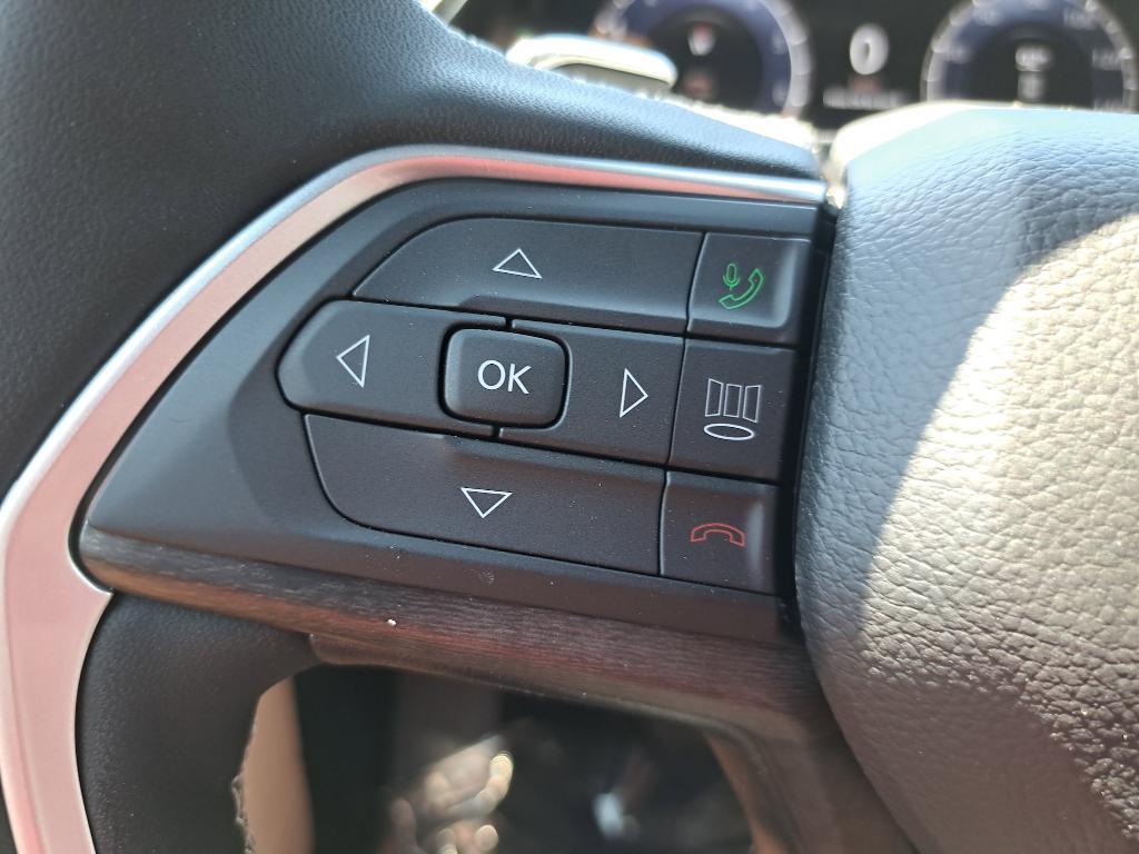 new 2026 Jeep Grand Cherokee car, priced at $50,268
