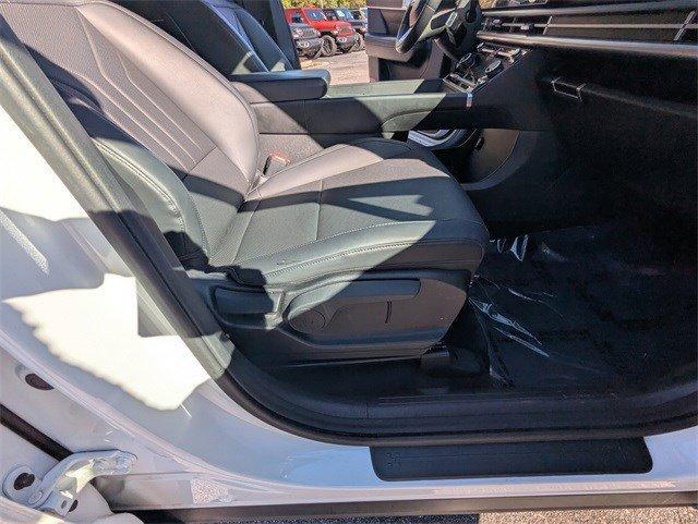 used 2025 Hyundai Santa Fe car, priced at $29,799