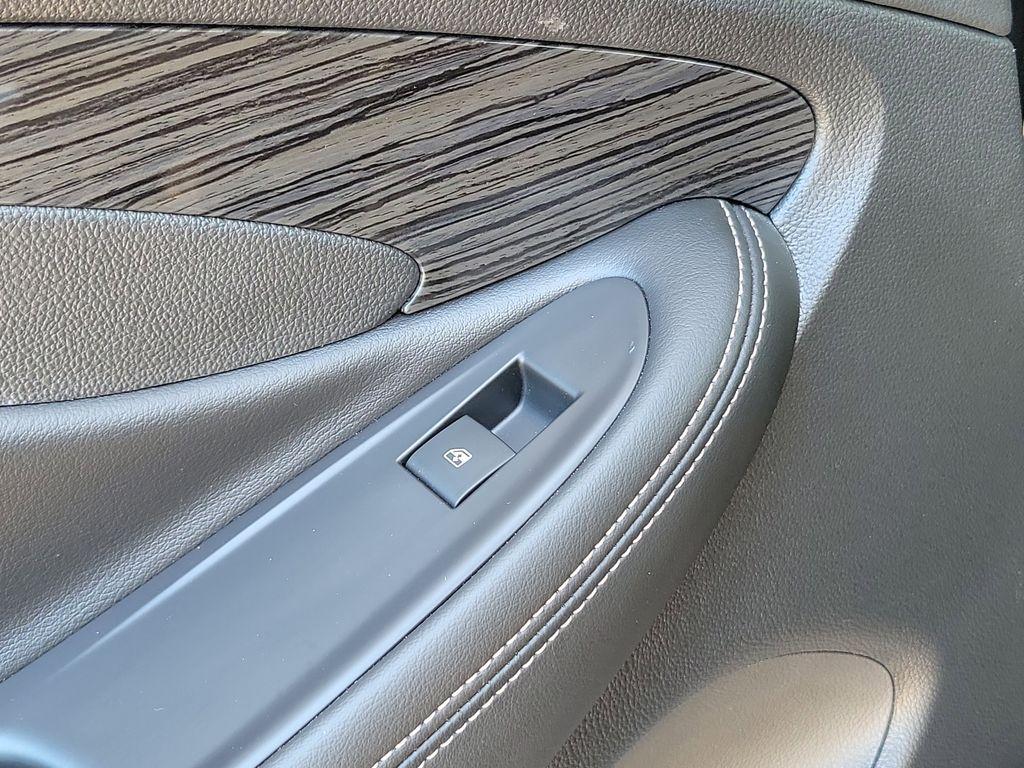 used 2018 Buick Envision car, priced at $18,999