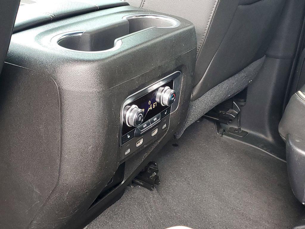 used 2021 GMC Yukon car, priced at $37,896