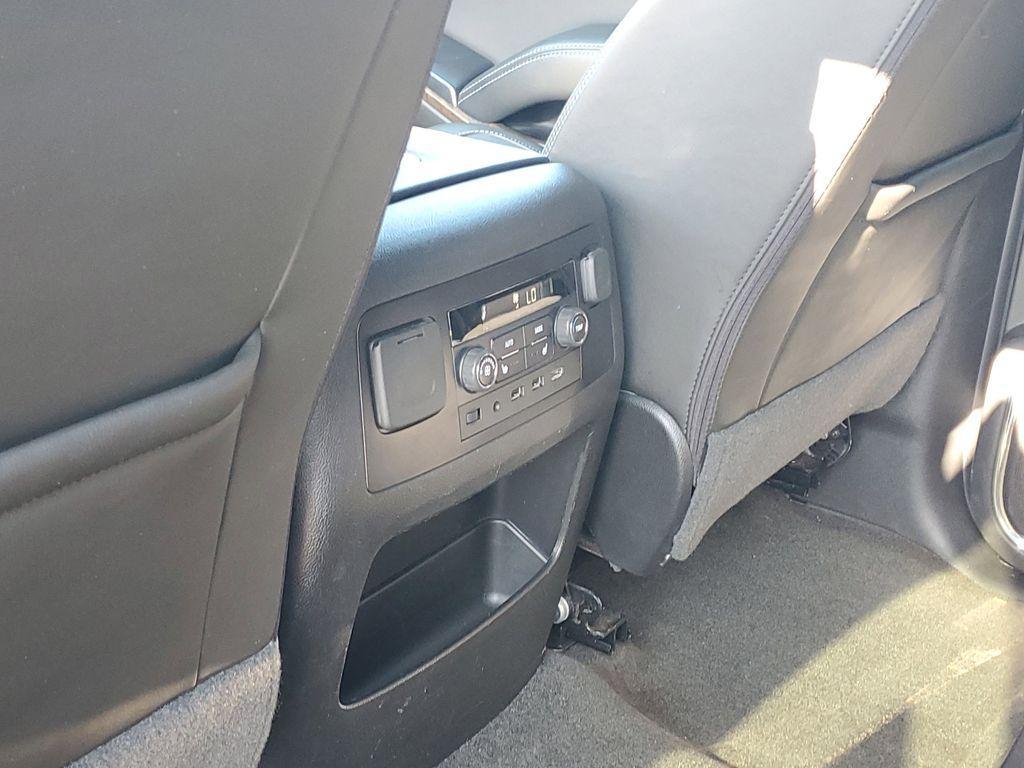 used 2018 GMC Yukon car, priced at $28,896