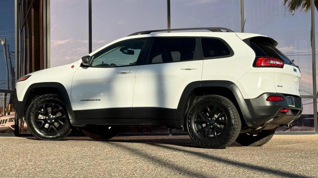 used 2018 Jeep Cherokee car, priced at $11,990
