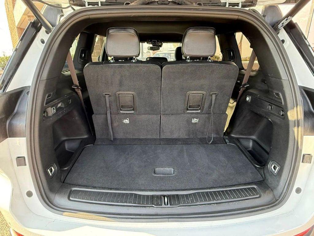 used 2024 Jeep Grand Cherokee L car, priced at $27,990