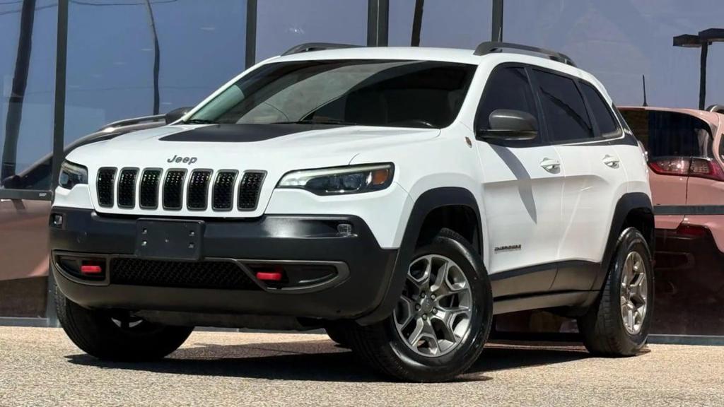 used 2020 Jeep Cherokee car, priced at $15,990