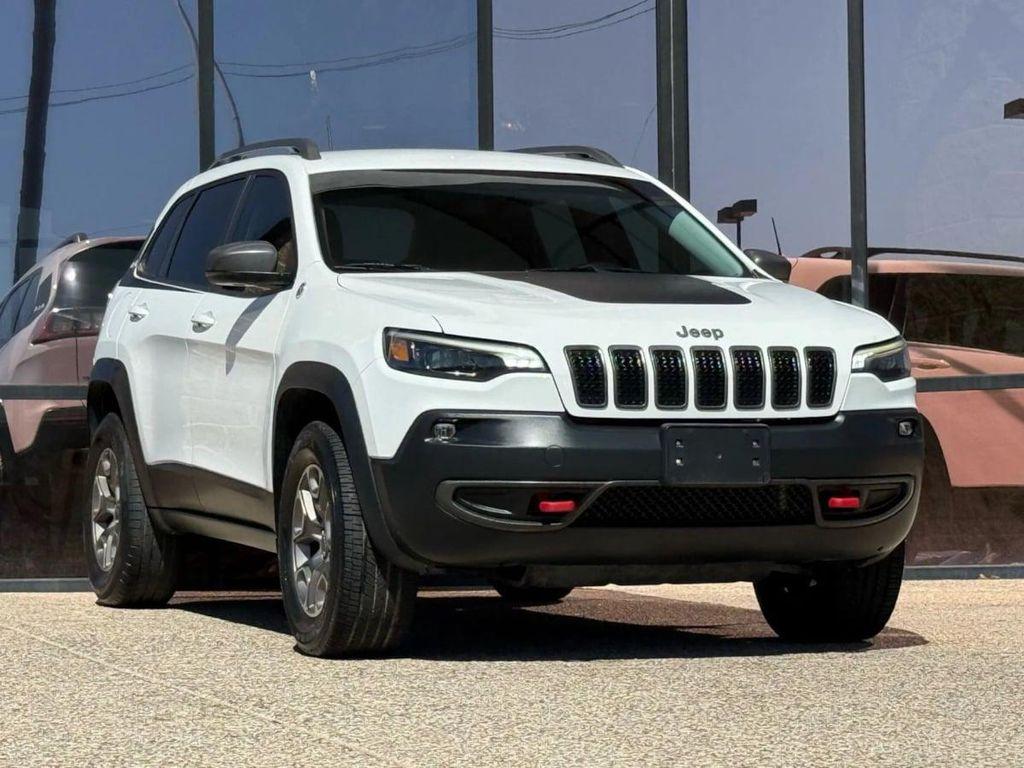 used 2020 Jeep Cherokee car, priced at $15,990