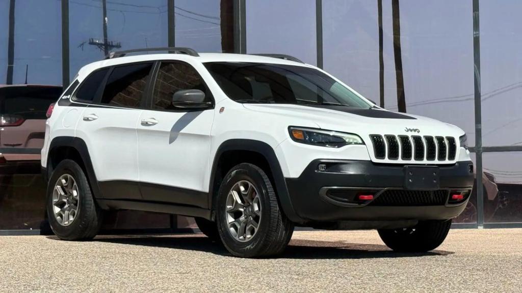 used 2020 Jeep Cherokee car, priced at $15,990