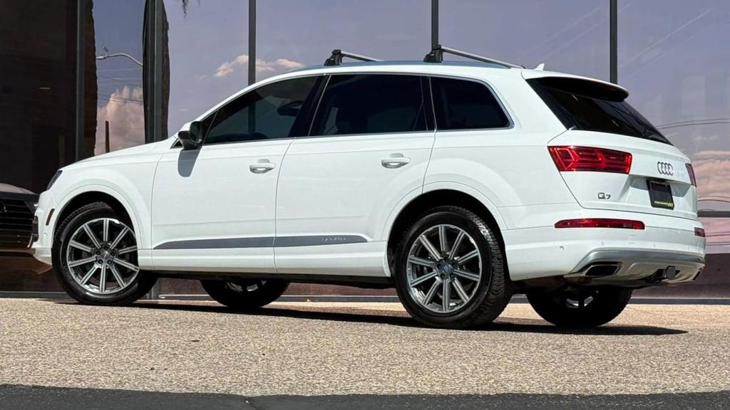 used 2019 Audi Q7 car, priced at $19,990