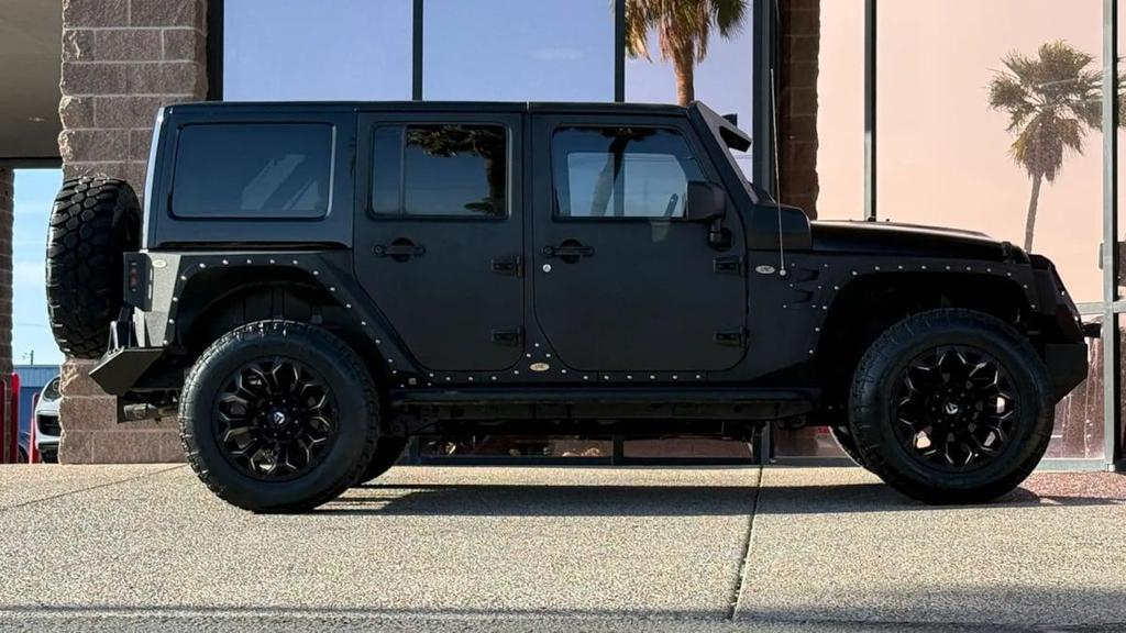 used 2013 Jeep Wrangler Unlimited car, priced at $27,990