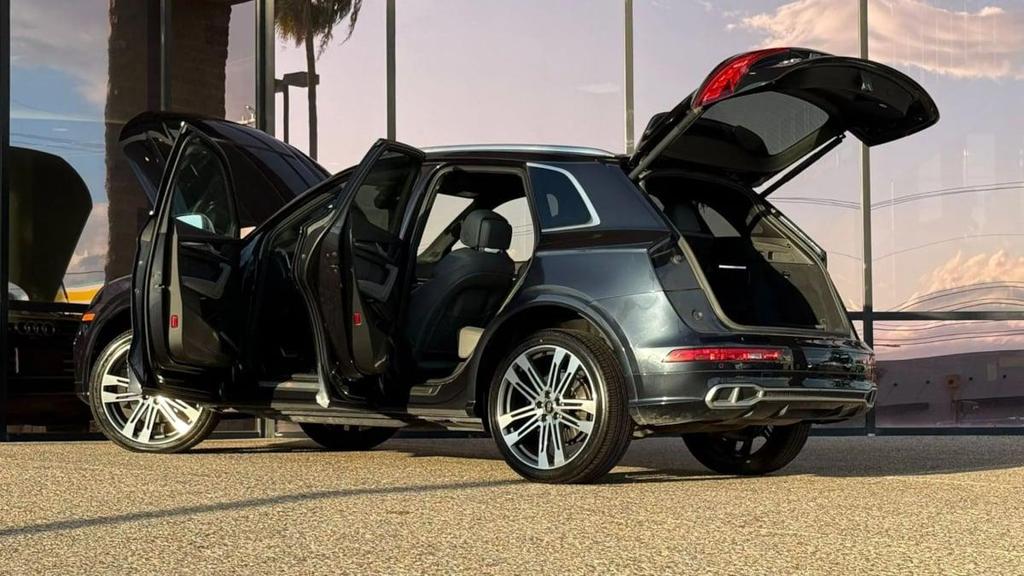 used 2018 Audi SQ5 car, priced at $21,990