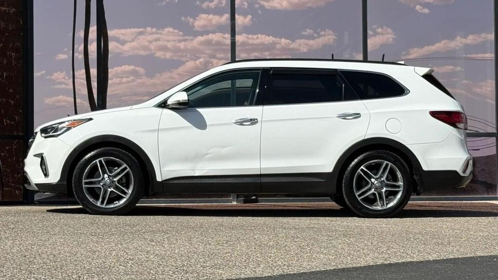 used 2018 Hyundai Santa Fe car, priced at $13,990