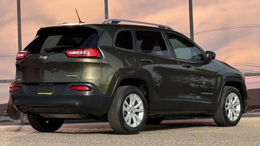 used 2015 Jeep Cherokee car, priced at $8,990