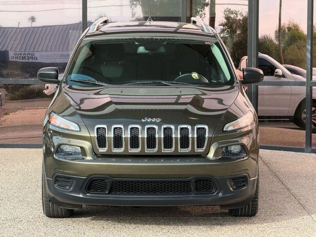 used 2015 Jeep Cherokee car, priced at $8,990