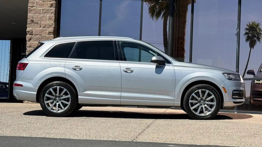 used 2019 Audi Q7 car, priced at $14,990
