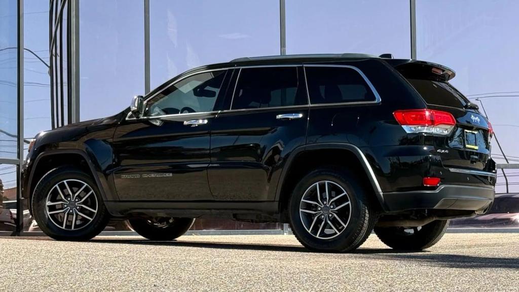 used 2019 Jeep Grand Cherokee car, priced at $17,990