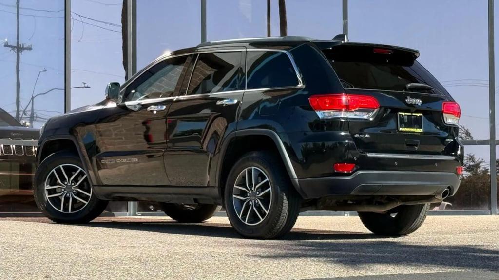 used 2019 Jeep Grand Cherokee car, priced at $17,990
