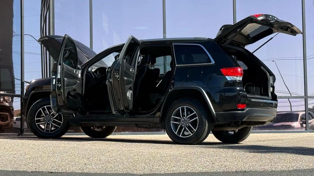 used 2019 Jeep Grand Cherokee car, priced at $17,990