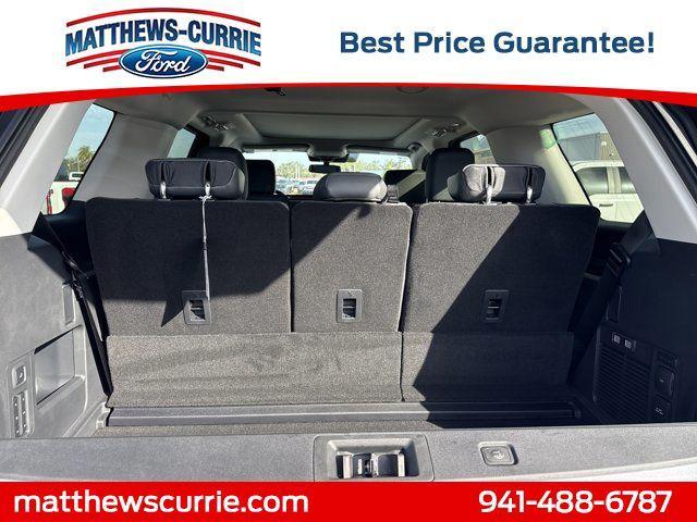 new 2025 Ford Expedition car, priced at $67,913