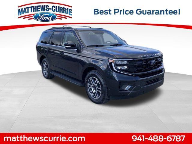 new 2025 Ford Expedition car, priced at $61,300