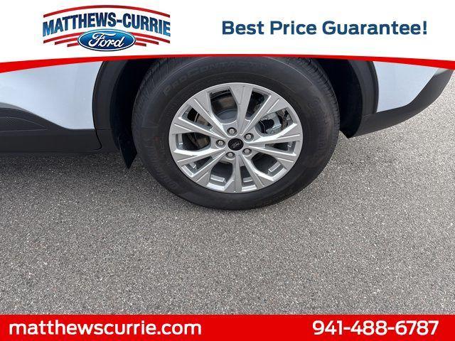 new 2026 Ford Escape car, priced at $29,900