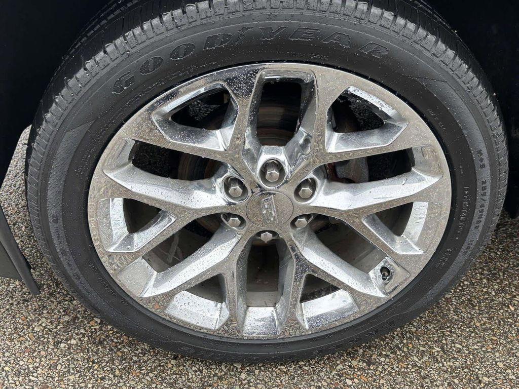 used 2019 Cadillac Escalade ESV car, priced at $38,996