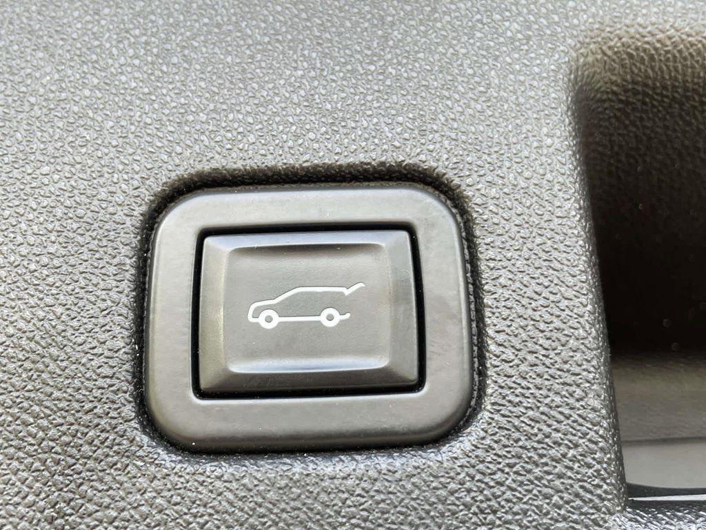 used 2020 Chevrolet Equinox car, priced at $15,993