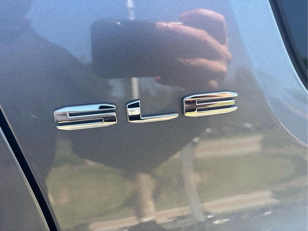 used 2022 GMC Acadia car, priced at $23,216