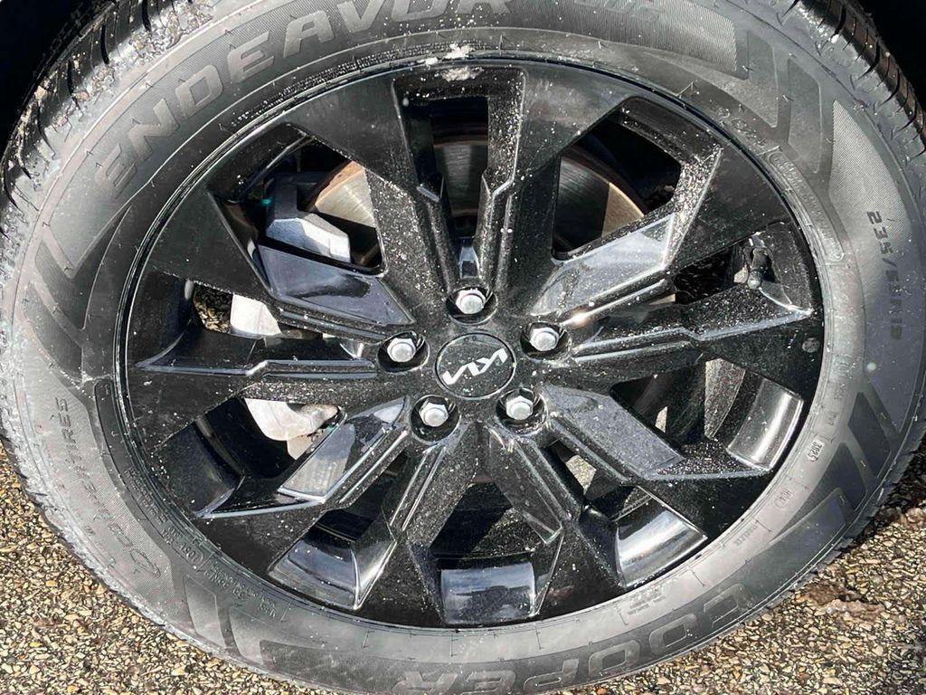 used 2024 Kia Carnival car, priced at $36,799