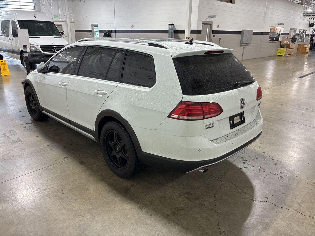 used 2019 Volkswagen Golf Alltrack car, priced at $24,998