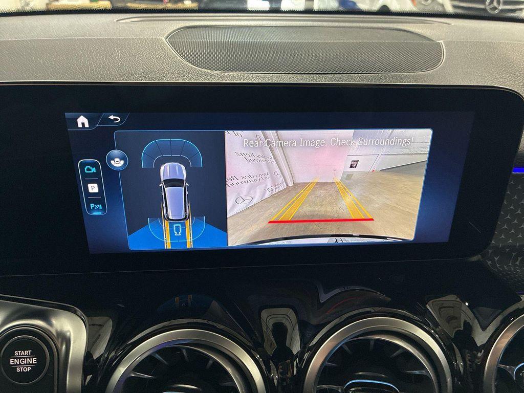 new 2025 Mercedes-Benz GLB 250 car, priced at $51,695